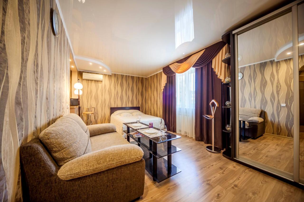 Apartment Lux Homel Buitenkant foto